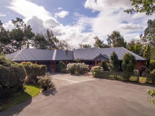 1298 Stanley Road, Elgin