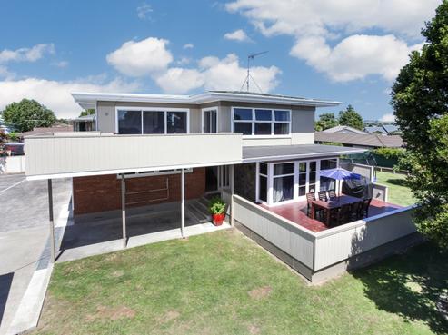 66 Racecourse Road, Waiuku