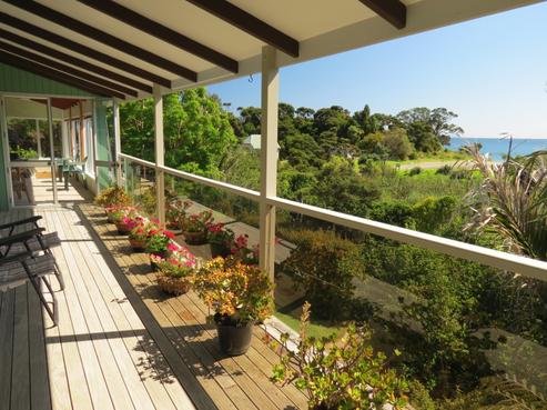54 Little Bay Drive, Waikawau