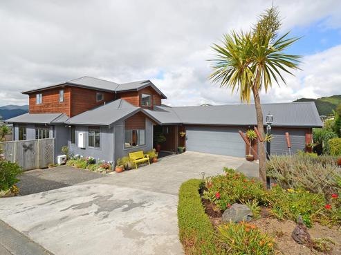 15 Riverstone Drive, Riverstone Terraces