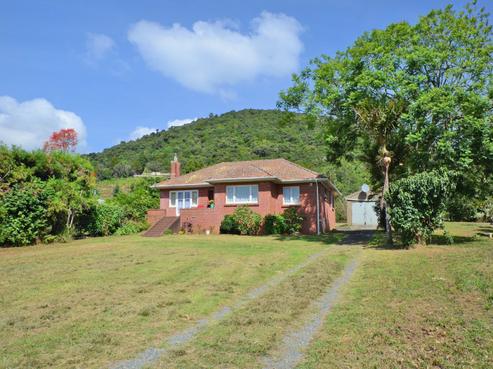 1447 State Highway 14, Maungatapere