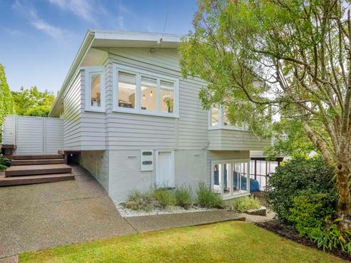 15 Montana Avenue, Murrays Bay
