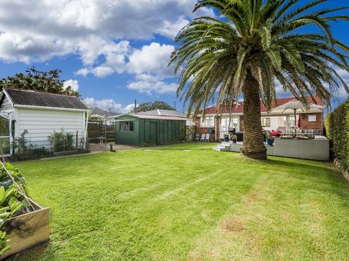 34 Roberts Avenue, Bayswater