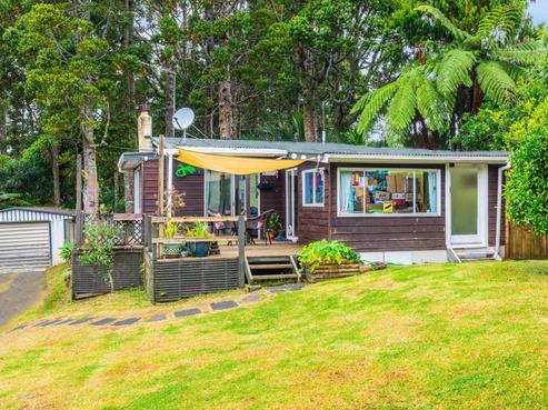 338 Huia Road, Titirangi