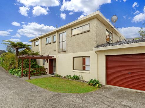 12A Eastwood Rise, Browns Bay