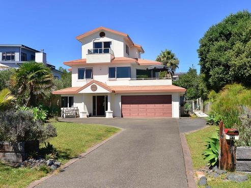 87 Pacific Parade, Army Bay