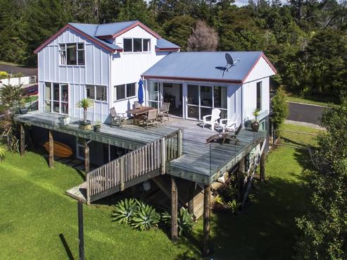 38 Hinemoa Terrace, Tairua