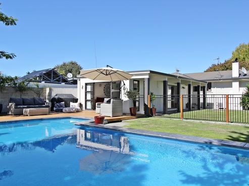 304 Leo Street, Akina