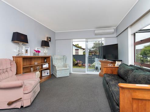 3/231 Queen Street, Pukekohe