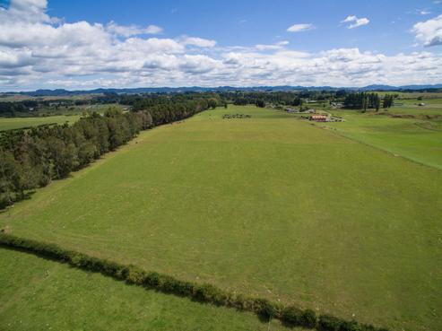 39B Higginson Road, Ngahinapouri
