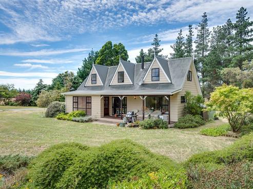 60 Newcombes Road, Amberley