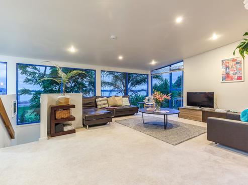 3 Beach Road, Northcote Point
