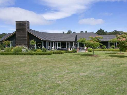 21 Loch Views Road, Acacia Bay