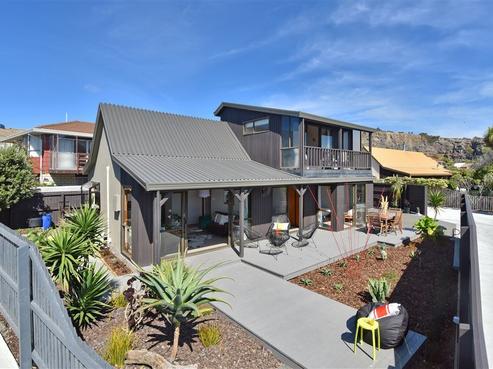 2/61 Beachville Road, Redcliffs