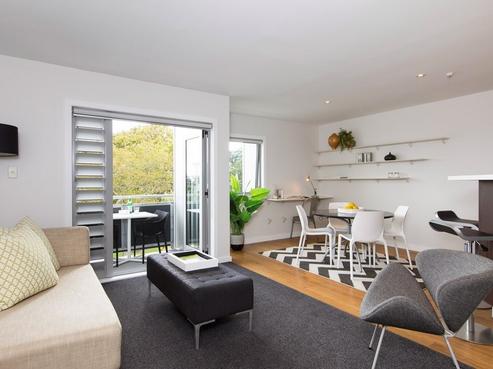 30/2 Western Springs Road, Morningside
