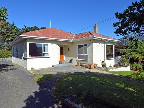 32A District Road, Roseneath