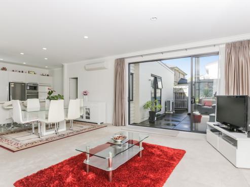 48 Bluegrey Avenue, Stonefields