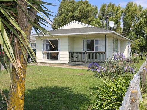 19 Gordon Crescent, Marton