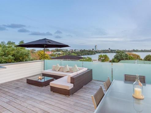 3/32 Kitchener Road, Milford