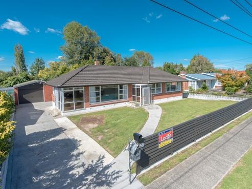 44 Carlyle Avenue, Chartwell