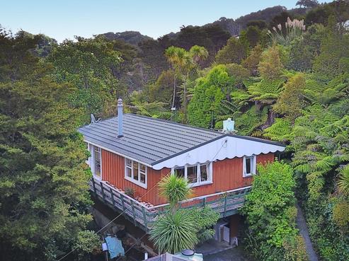 492 Leigh Road, Whangateau