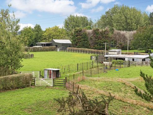 32 Redman Road, Hunua