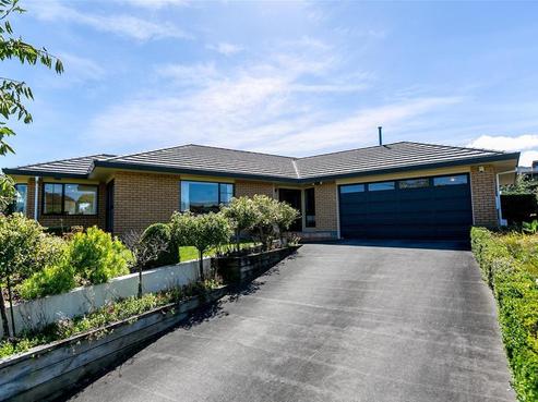 17 Shelter Grove, Frankleigh Park
