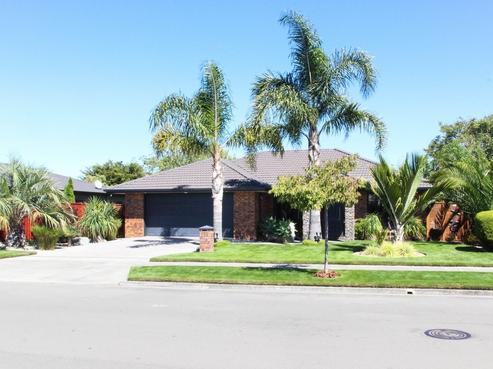 105 Northwood Avenue, Mahora