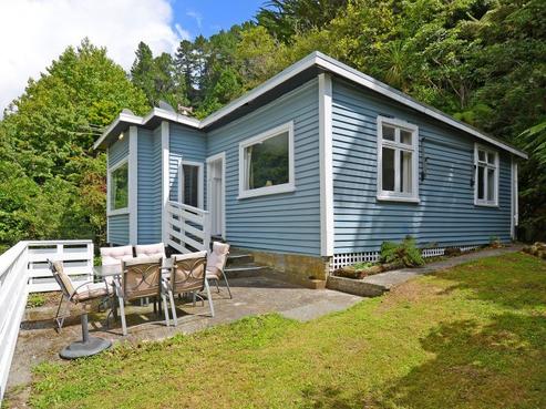 110A Pinehaven Road, Pinehaven