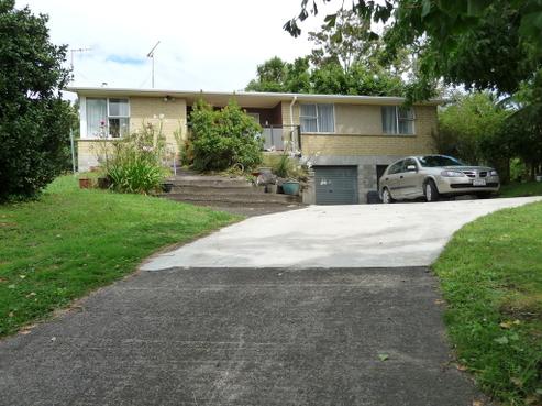 17 Frances Street, Tirau
