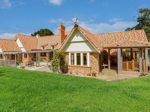 27 Woodward Road, Maungatapere