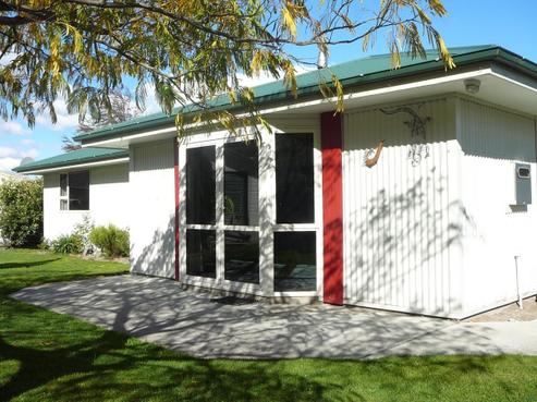 4 Holdom Place, Clyde
