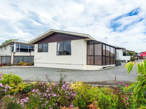 1/28 Avenue Road, West End