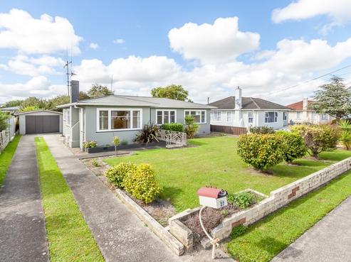 27 Churchill Avenue, Feilding