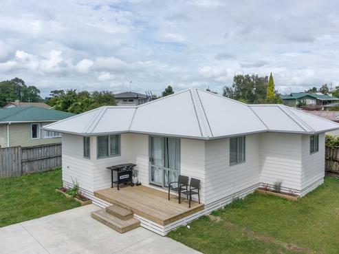 40 Garden Heights Avenue, Glenview