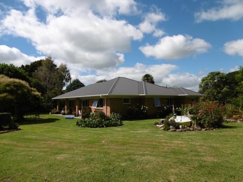 42A Tauraroa Road, Maungakaramea