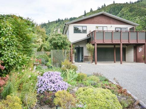 303 Rarangi Beach Road, Rarangi