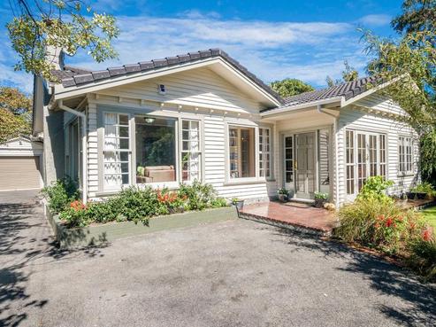 22 Hinau Street, Woburn
