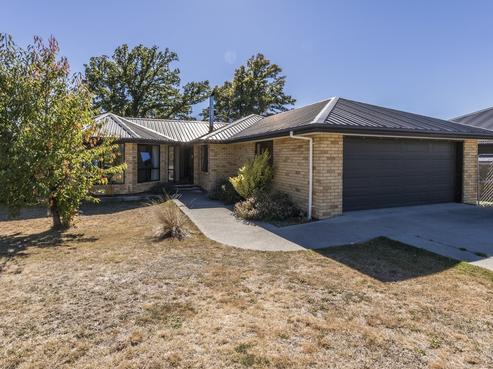 10 Hunt Place, Albert Town
