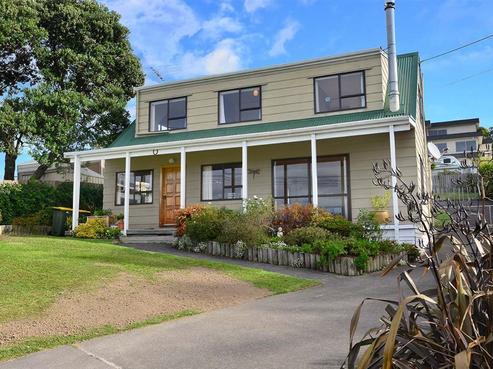 3 Waiora Road, Stanmore Bay