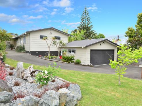 8 John Dee Crescent, Red Beach