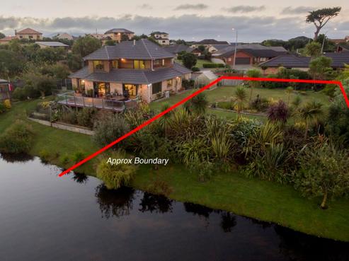 64 The Drive, Paraparaumu Beach