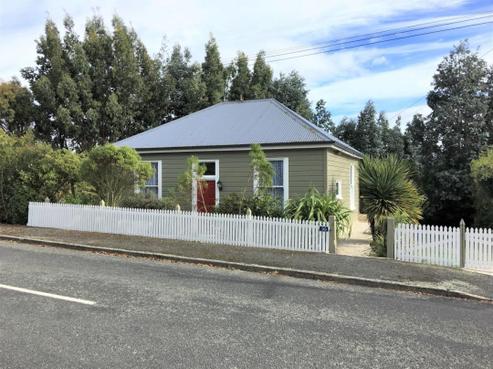 149 Benhar Road, Balclutha