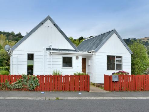 16 Carlton Street, North East Valley