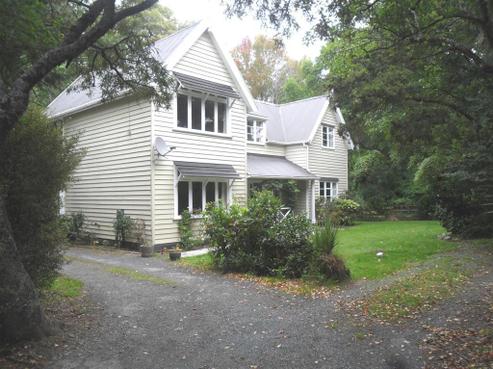 522 Main Road North, Brown Owl