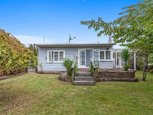 42 Robinson Avenue, Holdens Bay