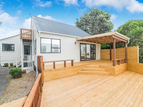 6 Target Road, Totara Vale