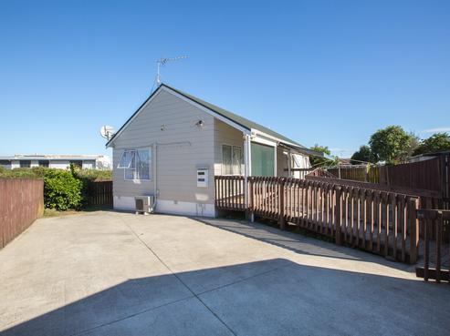 2/16 Trimdon Street, Randwick Park