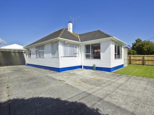 54 Reynolds Street, Taita