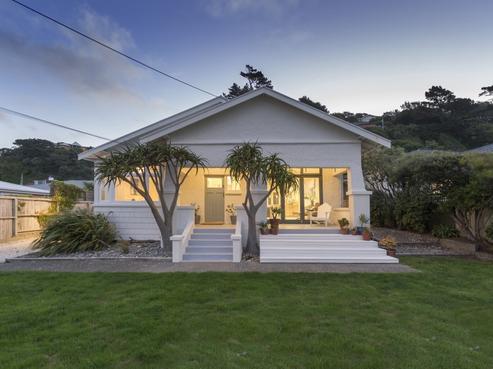 79 Marine Parade, Seatoun